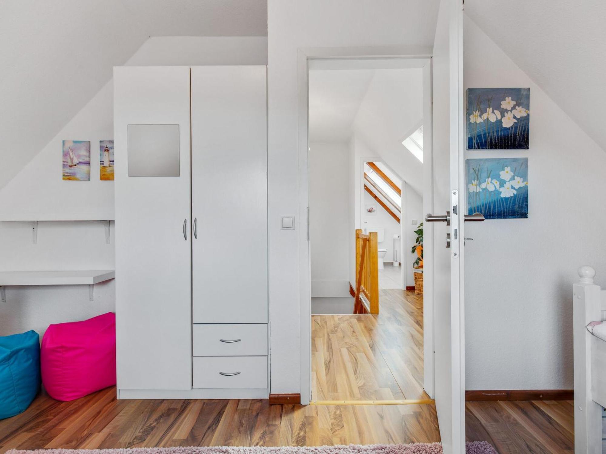 Enticing Holiday Home In Oldenburg With Garden Near Sea Dannau Bagian luar foto