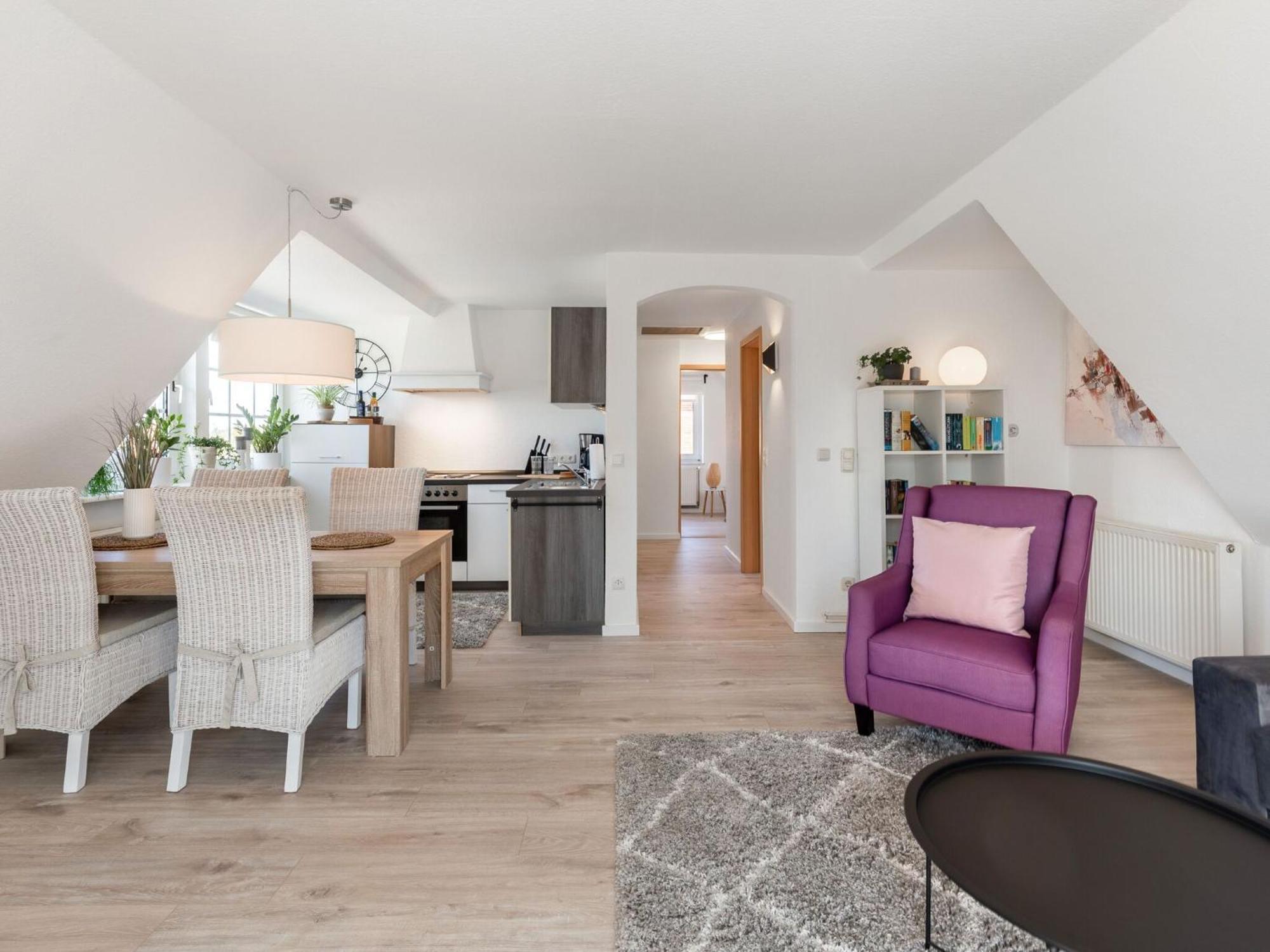 Enticing Holiday Home In Oldenburg With Garden Near Sea Dannau Bagian luar foto