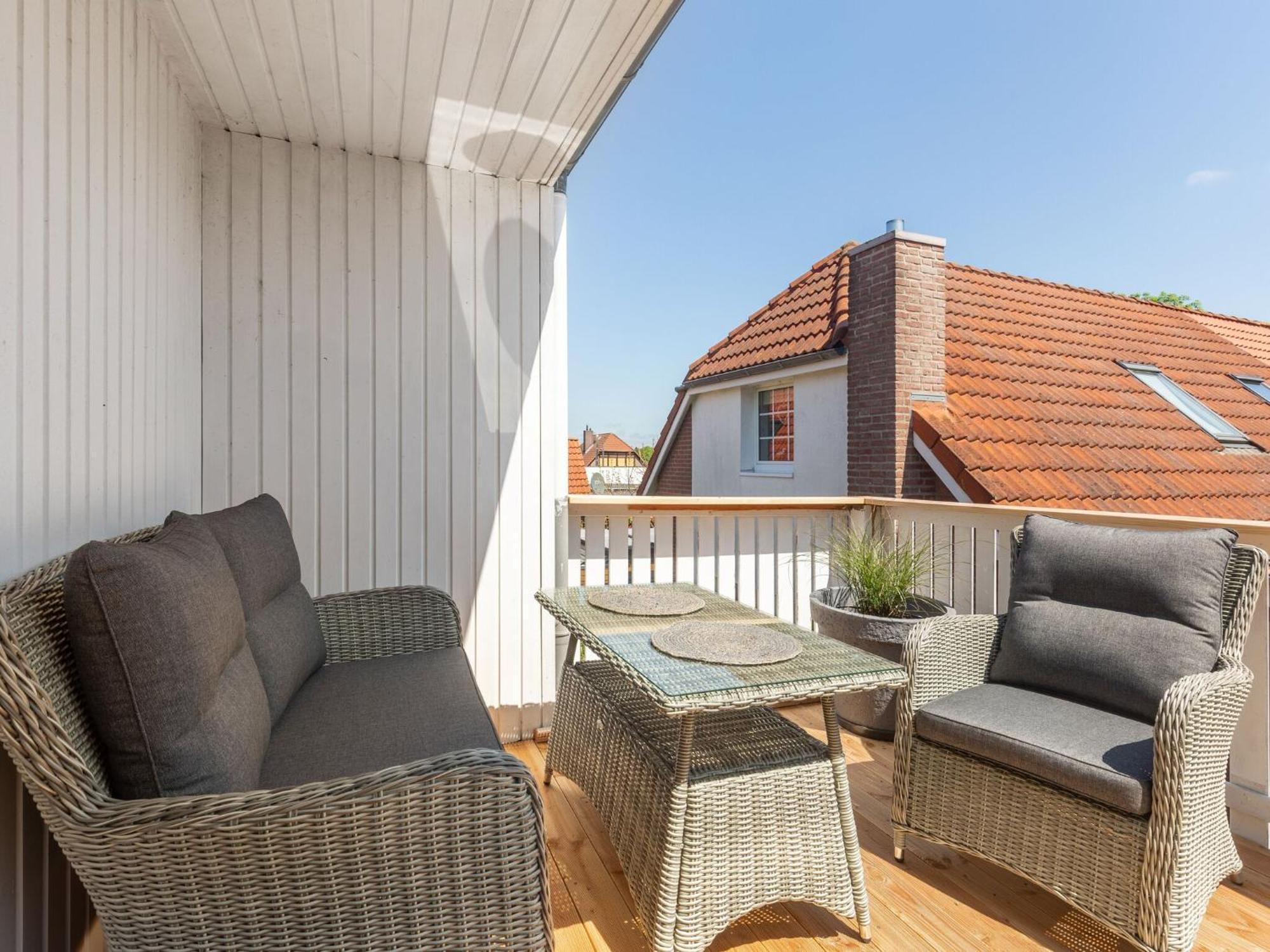 Enticing Holiday Home In Oldenburg With Garden Near Sea Dannau Bagian luar foto